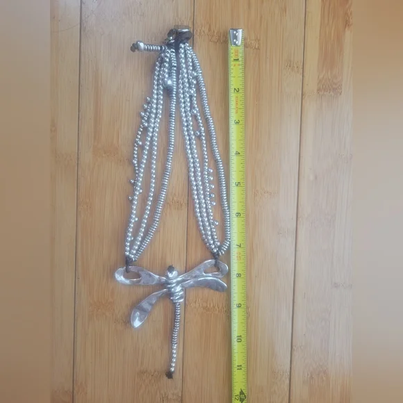 UNO de 50 Silver Dragonfly Necklace - Picture 5 of 6